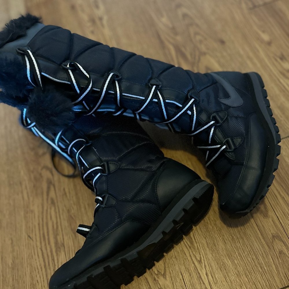 Nike High Boots